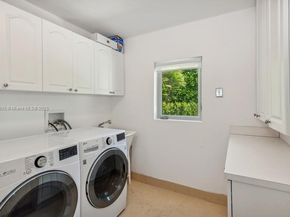 8215 SW 63rd Pl, Miami FL 33143