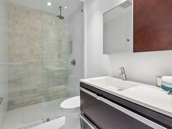 8215 SW 63rd Pl, Miami FL 33143