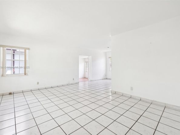 1121 SW 36th Ave, Miami FL 33135