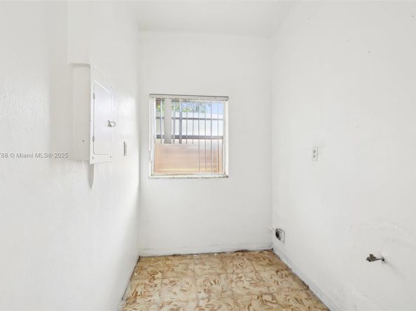 1121 SW 36th Ave, Miami FL 33135