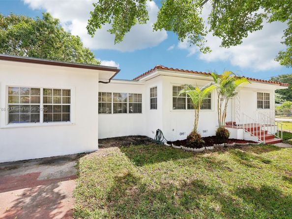 1121 SW 36th Ave, Miami FL 33135