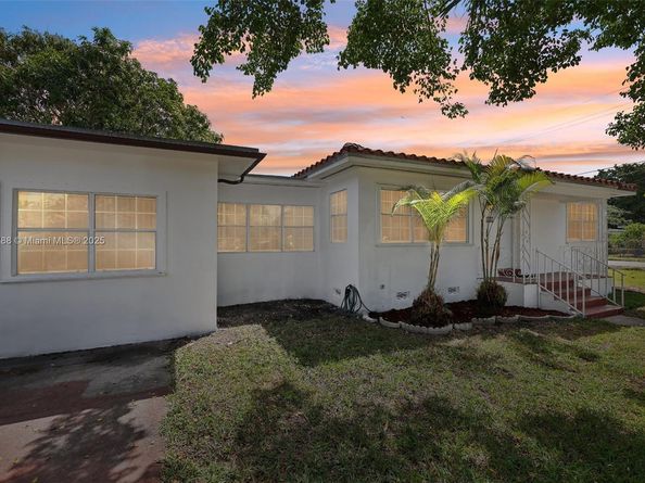 1121 SW 36th Ave, Miami FL 33135