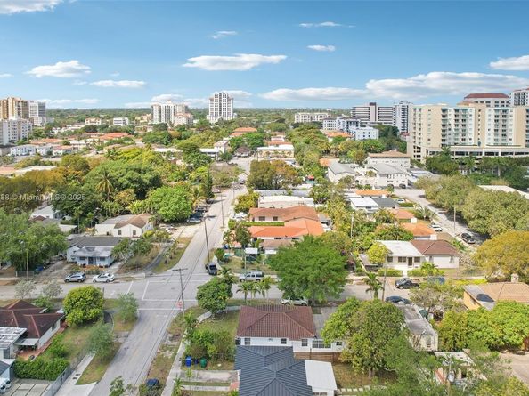 1121 SW 36th Ave, Miami FL 33135