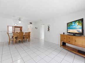 1201 Hillcrest Ct 209, Hollywood FL 33021