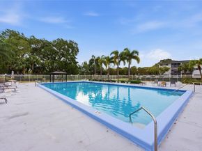 1201 Hillcrest Ct 209, Hollywood FL 33021