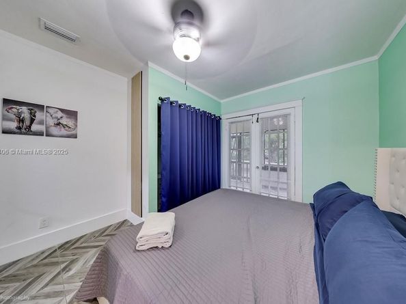 46 NE 43rd St, Miami FL 33137