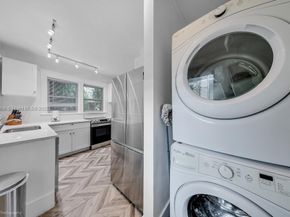 46 NE 43rd St, Miami FL 33137