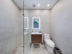 46 NE 43rd St, Miami FL 33137