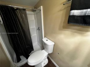 425 NW 210th St 102, Miami Gardens FL 33169