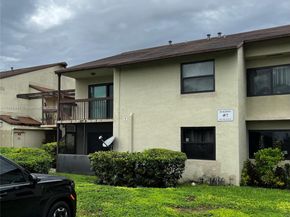 425 NW 210th St 102, Miami Gardens FL 33169