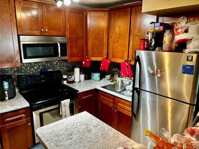 425 NW 210th St 102, Miami Gardens FL 33169