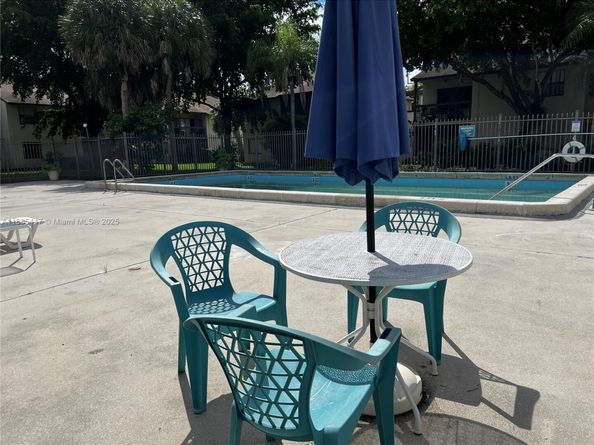 425 NW 210th St 102, Miami Gardens FL 33169