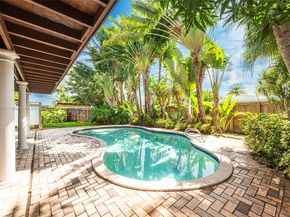 4400 NE 13th Ave, Oakland Park FL 33334