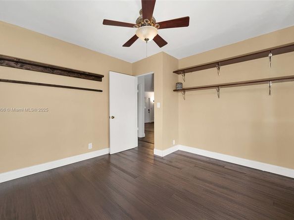 4400 NE 13th Ave, Oakland Park FL 33334