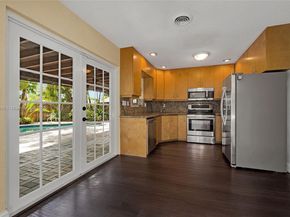 4400 NE 13th Ave, Oakland Park FL 33334