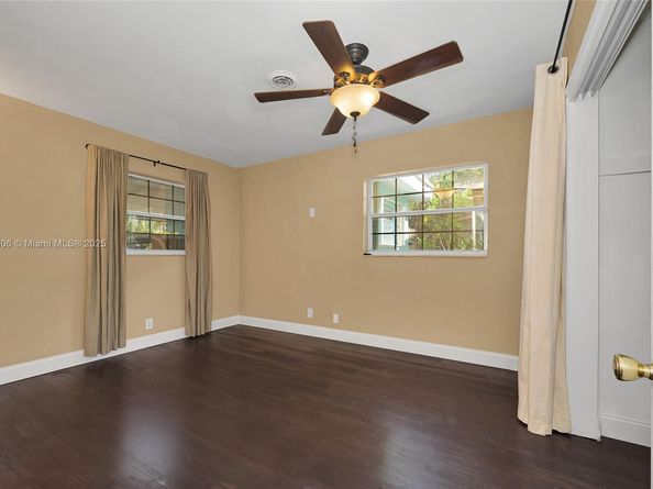 4400 NE 13th Ave, Oakland Park FL 33334