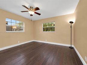 4400 NE 13th Ave, Oakland Park FL 33334