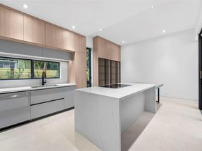 685 NE 81 St, Miami FL 33138