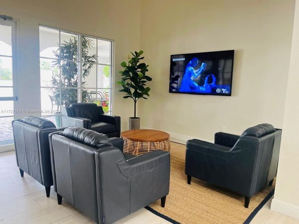 10902 NW 83rd St 112, Doral FL 33178