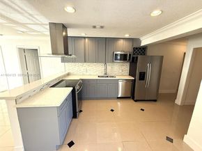 4411 NW 34th St, Lauderdale Lakes FL 33319