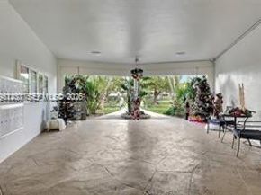 4805 NW 35th St 404, Lauderdale Lakes FL 33319