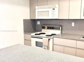 1700 NE 105th St 512, Miami Shores FL 33138