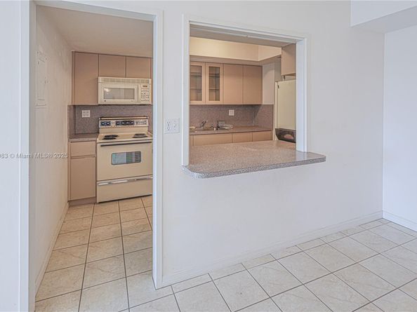 1700 NE 105th St 512, Miami Shores FL 33138