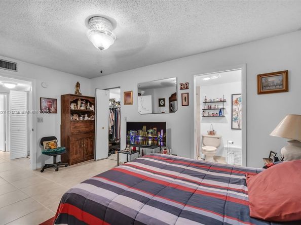 17000 NW 67th Ave 126, Hialeah FL 33015