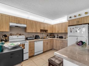 17000 NW 67th Ave 126, Hialeah FL 33015