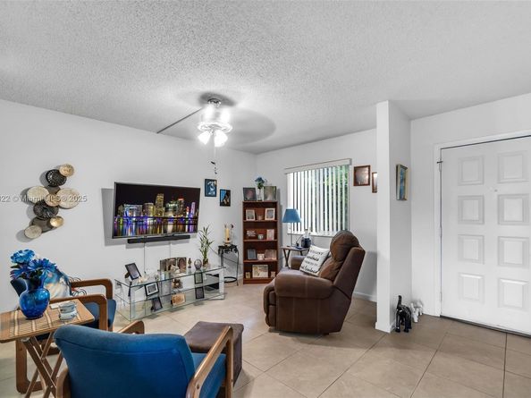17000 NW 67th Ave 126, Hialeah FL 33015
