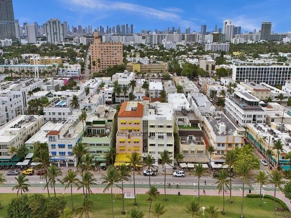 834 Ocean Dr 507/509, Miami Beach FL 33139