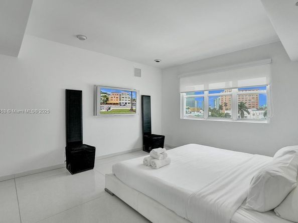 834 Ocean Dr 507/509, Miami Beach FL 33139