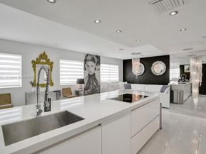 834 Ocean Dr 507/509, Miami Beach FL 33139