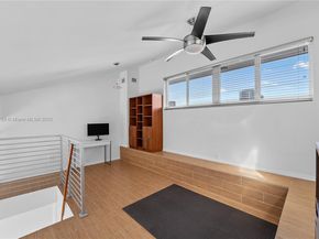 3936 NE 168th St 7, North Miami Beach FL 33160