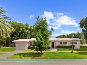 4601 Royal Palm Ave, Miami Beach FL 33140