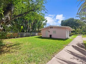 4601 Royal Palm Ave, Miami Beach FL 33140