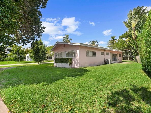 4601 Royal Palm Ave, Miami Beach FL 33140