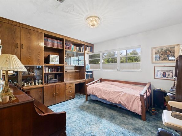 4601 Royal Palm Ave, Miami Beach FL 33140