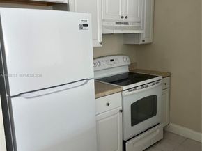 2701 Riverside Dr 308B, Coral Springs FL 33065