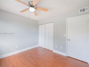 2570 W 67th Pl 212, Hialeah FL 33016