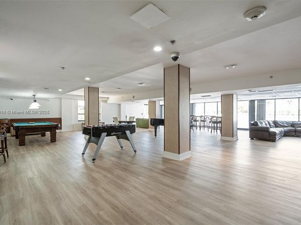 10185 SE Collins Ave 818, Bal Harbour FL 33154