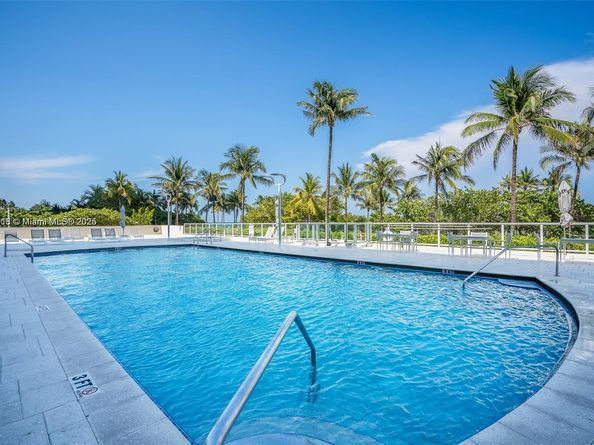 10185 SE Collins Ave 818, Bal Harbour FL 33154