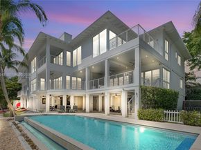 3835 Carole Ct, Miami FL 33133