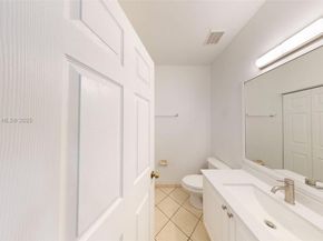 230 SE 29th Ave 2, Homestead FL 33033