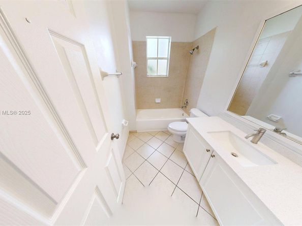 230 SE 29th Ave 2, Homestead FL 33033