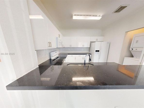 230 SE 29th Ave 2, Homestead FL 33033