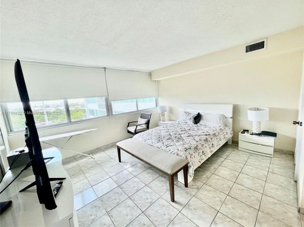 7135 Collins Ave 621, Miami Beach FL 33141