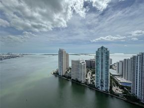 325 S Biscayne Blvd LPH 19, Miami FL 33131