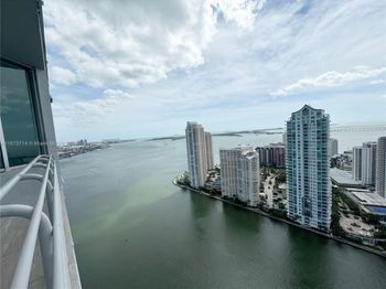 325 S Biscayne Blvd