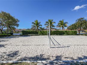 19301 Seneca Ave, Weston FL 33332